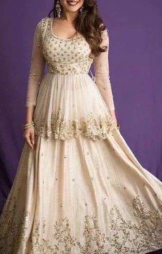 50 Latest Lehenga Blouse Designs to Try in (2022) Latest Lehenga Blouse Designs, Chiffon Blouses Designs, Top Fabrics, Green Blouse Designs, Indian Bridesmaid Dresses, Indian Bridesmaids, Lehenga Designs Simple, Lehenga Blouse Designs, Lengha Choli