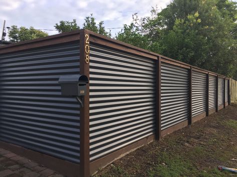 Corrugated Fence, Corrugated Metal Fence, Diy Privacy Fence, Metal Fence Panels, Fence Designs, Privacy Fence Designs, Timber Fencing, Steel Fence, Diy Fence