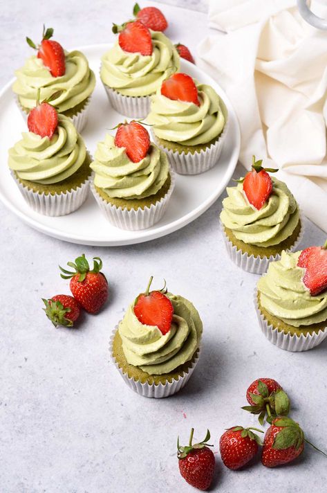 Matcha Icing, Chocolate Matcha Cupcakes, Matcha Ganache, Whipped Matcha, White Chocolate Ganache Frosting, Matcha Frosting, Matcha Cupcakes, Matcha Desserts, Matcha White Chocolate