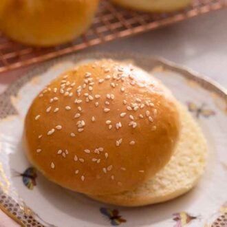 Milk Brioche Bun, Milk Brioche, Brioche Rolls, Brioche Bun, Preppy Kitchen, Hamburger Buns, Brioche Buns, Bread Maker, Burger Buns