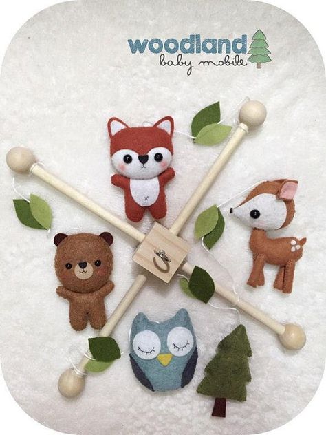 Woodland Baby Shower Theme Decorations, Woodland Baby Shower Theme Boy, Woodland Baby Shower Food, Fox Plushie, Forest Nursery Decor, Woodland Baby Shower Decorations, Diy Baby Mobile, Baby Mobil, Baby Shower Woodland Theme