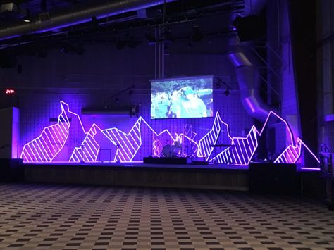 Mountain Set Design, Mountain Stage Design, Church Stage Design Ideas, Stage Design Ideas, Mountain Backdrop, Stage Background, Stage Set Design, Church Stage Design, Youth Room