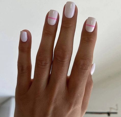 White Nail Manicure Ideas, White And Pink Manicure, Pink White Design Nails, White Nails Pink Accent, White Manicure With Design, Pink And White Spring Nails, White Nails 2023 Trends, White Nails With Pink Accent, White With Pink Nails