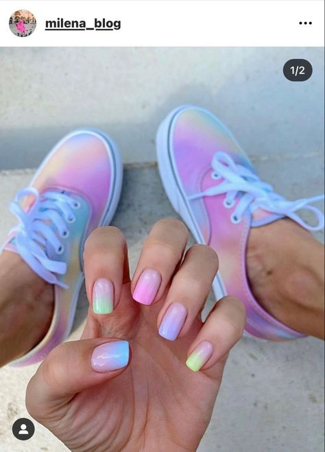 Easter Nails Easy, Summer Nails 2023, Aqua Nails, Nails Art Designs, Wow Nails, Tie Dye Nails, Cute Spring Nails, Summery Nails, Makijaż Smokey Eye