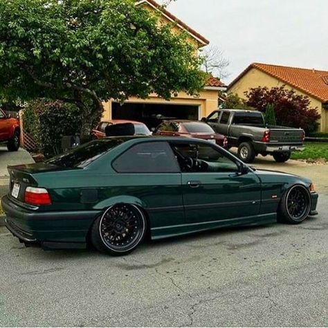 Bmw E36 Drift, E36 Sedan, Bmw E36 M3, Rad Racer, E36 Coupe, Ac Schnitzer, Slammed Cars, Serie Bmw, E36 M3