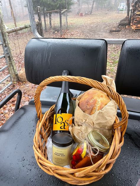 Neighbor Welcome Basket, Christmas Basket Neighbor, Artisan Gift Basket, Christmas Present For Neighbors, Cottage Core Gift Basket, Christmas Bread Basket, Gift Basket For Neighbors, Sourdough Bread Gift Basket Ideas, Sourdough Bread Basket Gift