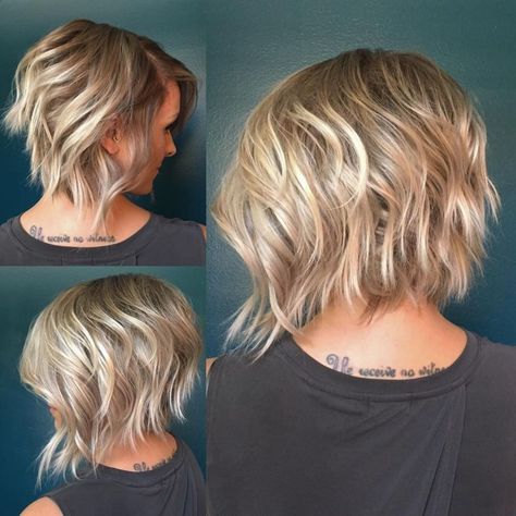 Soft Blonde Wavy Bob Edgy Bob Haircuts, Haircuts Trendy, Bestie Board, Inverted Bob Haircuts, Inverted Bob Hairstyles, Choppy Bob Haircuts, Medium Haircuts, Textured Haircut, Boy Haircuts