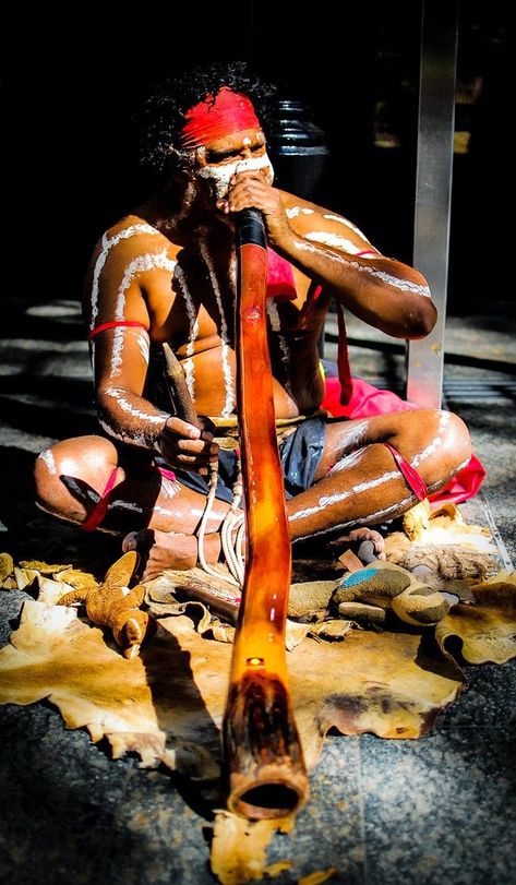 Australian Aboriginal with his wind instrument 10 Most Beautiful Island Countries in the World Australian Culture, Aboriginal History, Beautiful Australia, Break Ideas, Didgeridoo, Music Making, Aboriginal Culture, Outback Australia, Aboriginal People