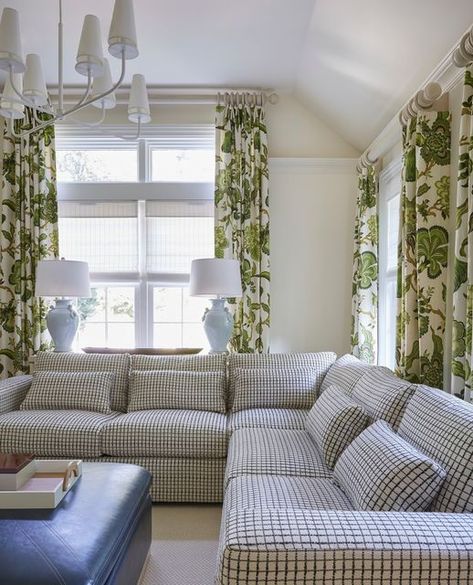 𝐓𝐨𝐥𝐞𝐝𝐨 𝐆𝐞𝐥𝐥𝐞𝐫 on Instagram: "We think this sectional makes the case for every large piece of upholstery to have a pattern on it #tgcountrymodernliving" Patterned Sectional, Sectional Living Room, Schumacher Woodperry Fabric, Floral Sofa Italian, Green Floral Upholstery Fabric, Large Scale Floral Upholstery Fabric, Floral Upholstery Fabric Perigold, Beach House Living Room, Fancy Houses