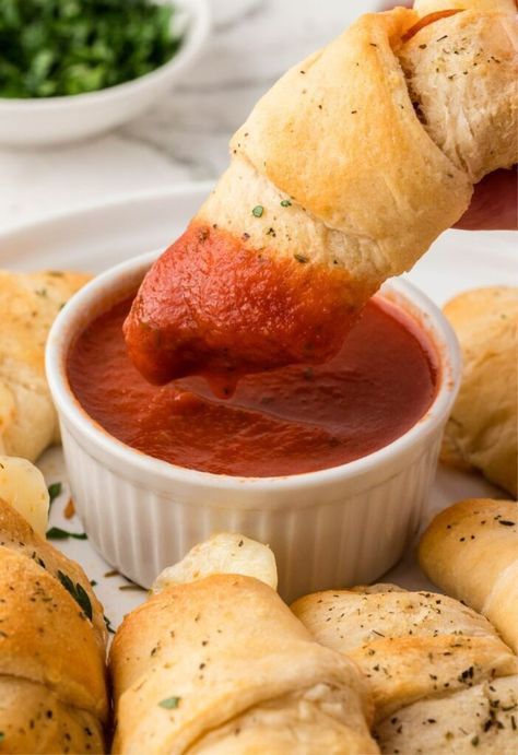 Crescent Pizza Rolls (Stuffed Pepperoni Roll-Ups) - Together as Family Pepperoni Mozzarella Crescent Rolls, Pepperoni Crescent Roll Ups, Pepperoni Rolls With Crescent Rolls, Crescent Roll Pepperoni Rolls, Pizza Pinwheels Crescent Rolls, Crescent Pizza Rolls, Pizza Finger Food, Pizza Stuffed Crescent Rolls, Pizza Roll Appetizer