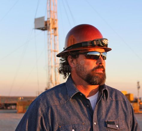 Oil field. Worker watching the sunset , #Sponsored, #field, #Oil, #Worker, #sunset, #watching #ad Oil Field Worker, Sunset Watching, Oil Field, Watching The Sunset, Job Portal, Face Images, Rural Life, Social Media Business, The Sunset