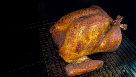 Smoked Whole Turkey, Smoked Honey, Thawing Turkey, Whole Turkey Recipes, Slow Cooker Turkey Breast, Smoked Turkey Recipes, Franklin Bbq, Pellet Smoker, Turkey Glaze