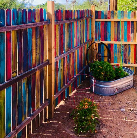 Rainbow Fence Backyards, Fence Painting Ideas Diy Projects, Garden Fence Art Creative Ideas, Colorful Fence Ideas, Painted Privacy Fence Ideas, Driveway Divider, Fence Painting Ideas Colour, Fence Mural Ideas Backyards, Painted Fences Ideas Backyards