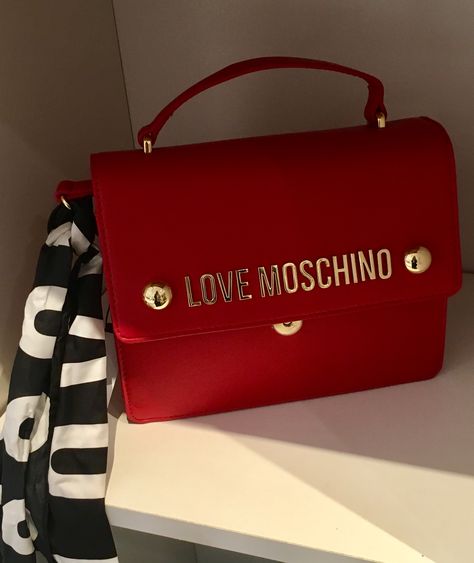 Moschino Dollette Core, Moschino Bags, Perfume Jewelry, Designer Shopping, Buy Bags, Girly Bags, Diamond Jewelry Designs, Luxury Purses, Bag Luxury