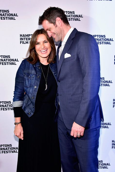 Mariska Hargitay Quotes About First Date With Peter Hermann | POPSUGAR Celebrity Peter Hermann, Cute Celebrity Couples, Wife Humor, Special Victims Unit, Olivia Benson, Mariska Hargitay, Sarah Michelle Gellar, Celebrity Moms, People Magazine