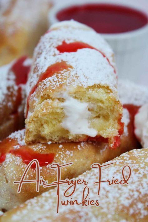 fried Twinkies Mexican Dessert Recipes Easy, Fried Twinkies, Chocolate Explosion Cake, Twinkies Recipe, Fair Foods, State Fair Food, Breakfast Appetizers, Recipes With Whipping Cream, Fried Ice Cream