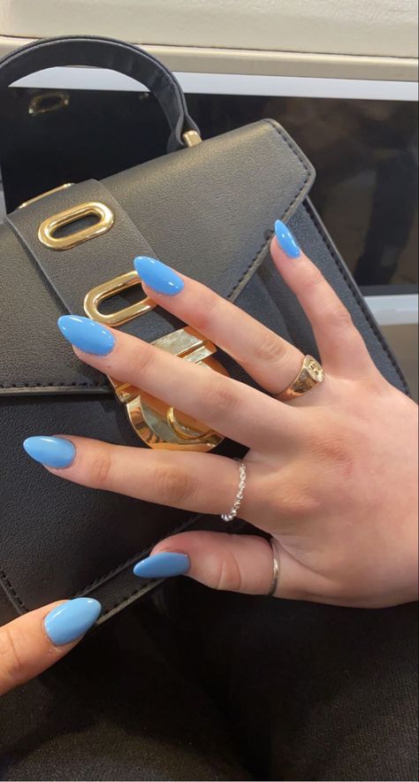 Plain Nail Ideas Acrylic, Nail Ideas Plain Colors Summer, Nail Colors For Short Nails Summer, Malibu Blue Nails, Single Color Summer Nails, Solid Color Nails For Summer, Short Acrylic Nails Almond Solid Color, Simple Almond Acrylic Nails One Color, Robin Blue Nails