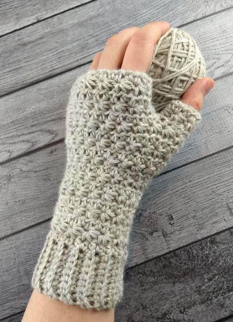 Crocheting Gloves, Crochet Gloves Free Pattern, Crochet Fingerless Gloves Free Pattern, Crochet Mitts, Crochet Hand Warmers, Crochet Star Stitch, Crochet Mittens Pattern, Slipper Pattern, Crochet Slipper