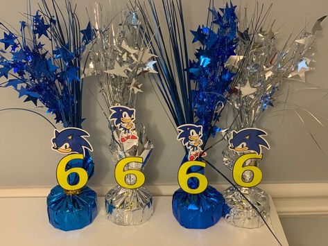 Sonic Centerpieces Ideas, Sonic Birthday Centerpiece, Sonic Table Decoration, Sonic Diy Decorations, Sonic Centerpieces Birthday Parties, Sonic Centerpieces, Drake's Birthday, Sonic Hedgehog, Sonic Birthday Parties