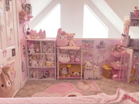 Otaku Bedroom, Kawaiicore Room, Rilakkuma Pink, Kawaii Board, Kawaii House, Cutecore Room, Organized Room, Sanrio Room, Kawaii Room Ideas