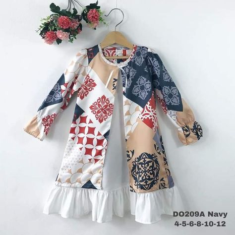 Dress Anak Muslim, Batik Fashion Hijab, Model Dress Batik, Baby Dress Tutorials, Batik Dress Modern, Sewing Baby Clothes, Kids Dress Wear