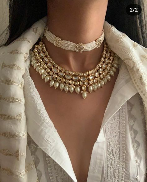 Statement Jewelry Outfit, Vintage Indian Jewelry, Wedding Jewelery, Indian Accessories, Choker Necklace Designs, Jewelry Set Design, Fancy Jewellery Designs, Gold Bride Jewelry, Indian Jewelry Sets