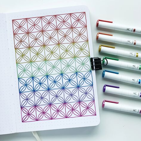 Flair Pen Drawing Ideas, Grid Notebook Ideas, Paper Doodles, Archer And Olive, Graph Paper Designs, Math Patterns, Notebook Drawing, Creating A Bullet Journal, Grid Journals