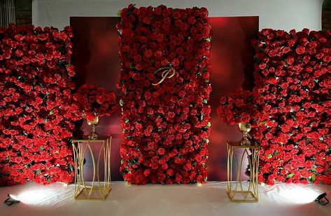 Birthday Party Focal Point, Red Rose Decorations Wedding, Red Stage Decoration, Roses Theme Party, Red And Gold Backdrop, Red Roses Backdrop, Hotel Wedding Decor, Roses Backdrop, Flower Wall Wedding Backdrop