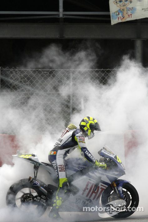 Second place Valentino Rossi does a burnout Valentino Rossi Aesthetic, Vr46 Valentino Rossi Hd Wallpaper, Valentino Rossi Wallpapers, Valentino Rossi Yamaha, Vr46 Valentino Rossi, Motogp Valentino Rossi, Motogp Rossi, Racing Quotes, Valentino Rossi 46