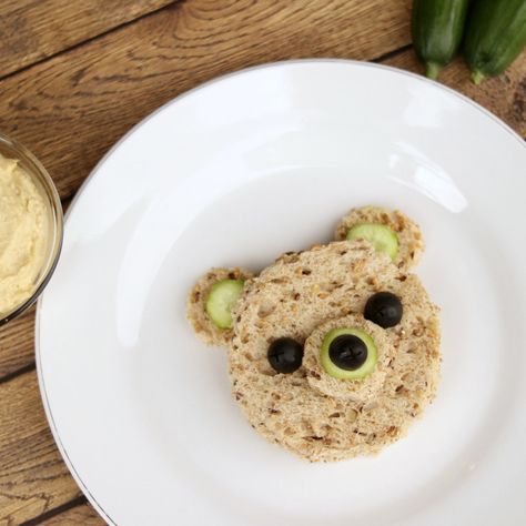 Teddy Bear Sandwich 2nd Birthday Food, Picnic Lunch Ideas, Bear Sandwich, Healthy Kids Lunches, Cucumber Sandwiches Recipes, Cute Breakfast, Going On A Bear Hunt, Healthy School Lunch, Teddy Bear Christmas