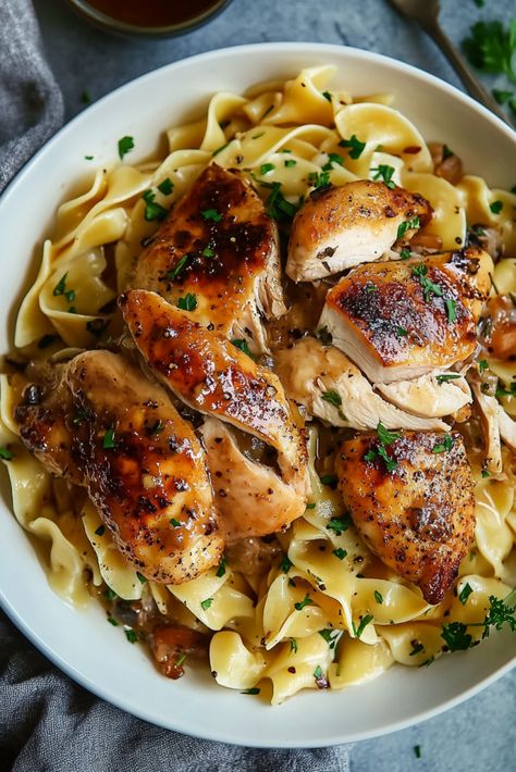 Chicken with Buttered Noodles Healthy Chicken And Noodles Recipe, Easy Chicken Pasta Recipes, Slow Cooker Ravioli Lasagna, Slow Cooker Ravioli, Buttered Noodles Recipe, Chicken And Egg Noodles, Steak Casserole, Egg Noodle Recipes, One Pan Dinners