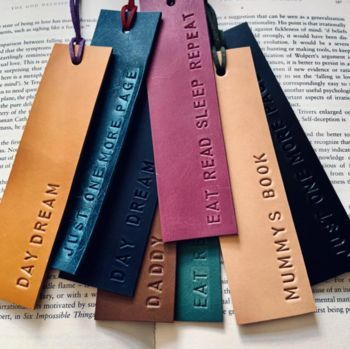 Leather Stamped Bookmark, Things To Make With Leather Scraps, Leather Design Ideas, Leather Stamping Ideas, Laser Leather Ideas, Leather Bookmark Diy, Leather Scrap Projects, Scrap Leather Projects, Leather Bookmarks