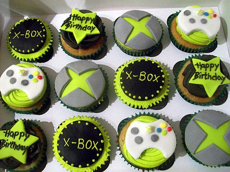 Xbox panqueques Cup Kek, Xbox Birthday Party, Playstation Party, Halo Birthday, Boy Cupcakes, Xbox Party, Xbox Cake, Birthday Cupcakes Boy, Boy Cakes