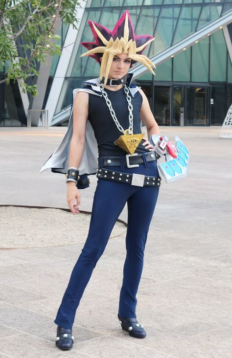 Yu Gi Oh Cosplay, Yugi Cosplay, Yugioh Cosplay, Halloween Dress Up Ideas, Yugioh Vrains, Yugi Muto, Cosplay Inspiration, Craft Food, Cartoons Characters