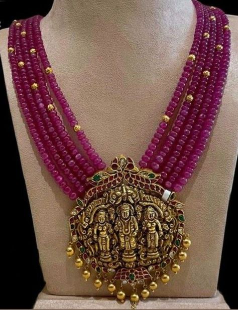 Ruby Mala Jewellery Designs, Beeds Chain Designs Simple, Ruby Beads Mala With Pendant, Beeds Chain Designs With Locket, Radha Kishan, Beaded Wedding Jewelry, Simple Bridal Jewelry, Royal Jewellery, Pearl Mala