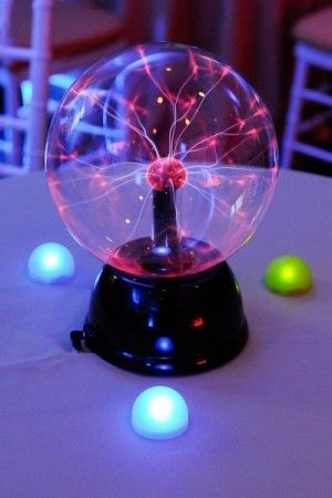 Galaxy Table Centerpieces, Galaxy Centerpiece Ideas, Science Themed Bedroom, Bat Mitzvah Centerpieces, Science Themed Party, Science Birthday Party Ideas, Themed Centerpieces, Science Wedding, Mad Scientist Party