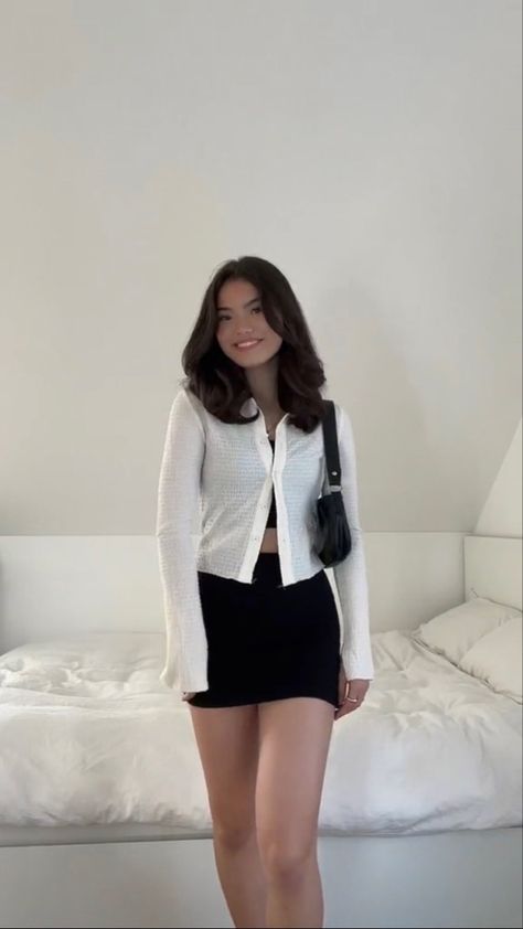 Summer Dark Academia, 6th Form Outfits, Form Outfits, Outfit Ideas 2023, Summer Outfits Women 20s, Sixth Form Outfits, Dark Academia Outfits, Sixth Form, Your 20s