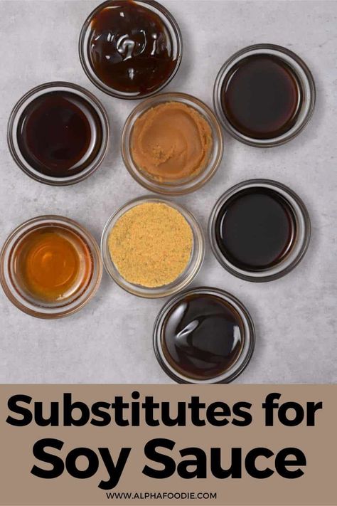 Ready to cook and no soy sauce to hand? You can still give your dishes a delicious umami flavor with these store-cupboard substitutes for soy sauce. Soy Sauce Replacement, Soy Sauce Substitute, Store Cupboard, Perfect Eggs, Ingredient Substitutions, Vegan Lunch, Kitchen Tips, Useful Life Hacks, Easy Cooking