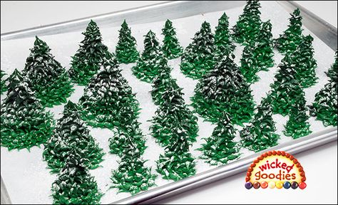 There are many different ways to make realistic looking fir trees for gingerbread houses.    Here is one way of making fir trees that involves piping in circles onto a piece of parchment or wax Trees For Gingerbread House, Royal Icing Techniques, Gingerbread House Patterns, Gingerbread Ideas, Ginger House, Gingerbread House Parties, Gingerbread House Designs, All Things Gingerbread, Gingerbread Party