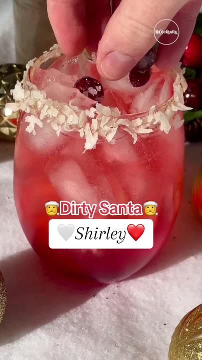 Dirty Shirley Recipe, Dirty Shirley, Holiday Drinks Alcohol, Xmas Drinks, Cocktail Christmas, Christmas Drinks Alcohol, Christmas Sparkle, Recipes Yummy, Festive Cocktails