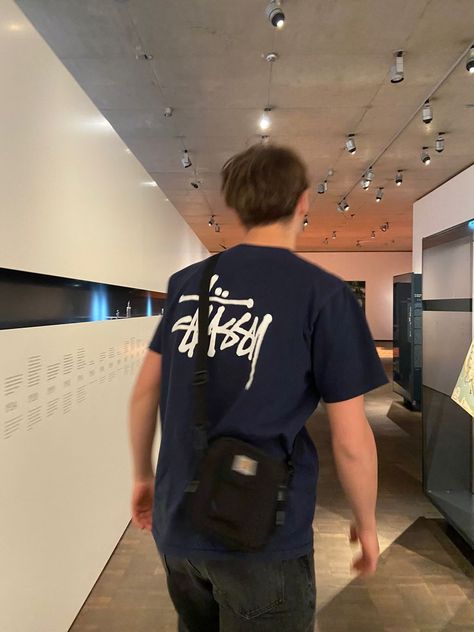 Stussy Shirt Aesthetic, Stussy Mens Outfit, Stussy Tee Outfit, Stussy Tshirt Outfit, Stüssy Aesthetic, Stussy Outfit Men, Carharrt Outfit, Stussy Style, Boy Fashion Aesthetic