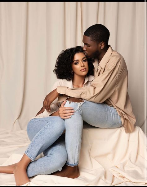 Outfit Ideas Couples Photoshoot, Brown Engagement Photos, 70s Couples Photoshoot, Engagement Shoot Ideas Black Couples, 1 Year Anniversary Pictures, Seated Couple Poses, Pre Wedding Photoshoot Outfit Couple Photos, 1 Year Wedding Anniversary Photo Shoot, Engagement Photos Plus Size Bride