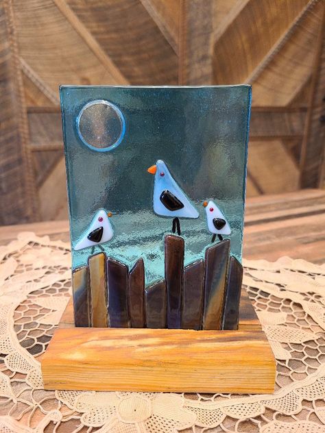 Glass Panel Art, Beach Fused Glass Ideas, Fused Glass Seagulls, Full Fused Glass Ideas, Fused Glass Panels, Beginner Fused Glass Projects, Fused Glass Animals Ideas, Fused Glass Suncatcher Ideas, Infused Glass Ideas