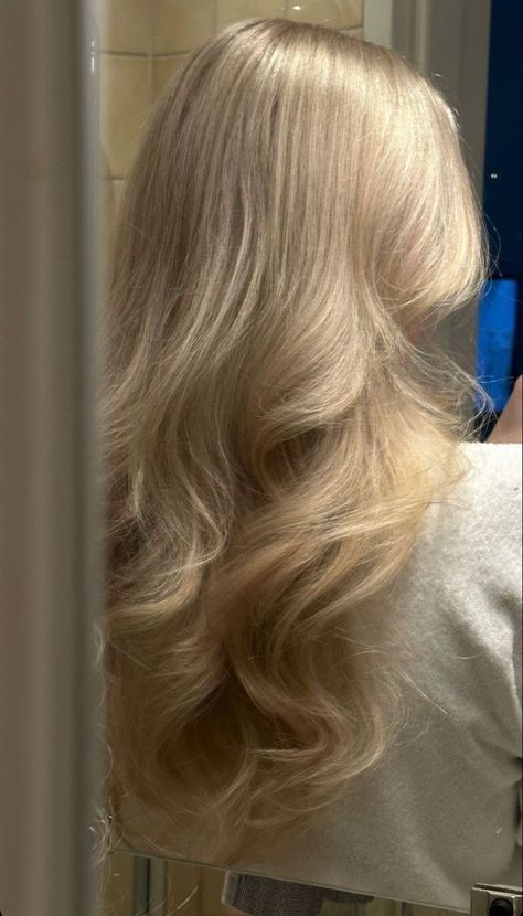 hair Blonde Hair Inspiration, Long Blonde, Long Blonde Hair, Hair Inspo Color, Dream Hair, Hair Colour, Aesthetic Hair, Hair Day, Hair Highlights