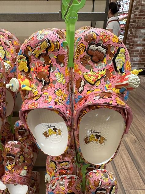 Fabulous Food Filled Footwear With Disney Eats Crocs! - Fashion - Disney Eats, Crocs Fashion, Disney Snacks, Dole Whip, Disney Shoes, Popcorn Box, Walt Disney World Vacations, Disney Lover, Disney World Vacation