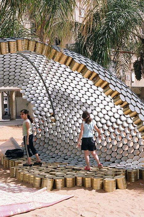 Mobiliário Bat Yam, Pavilion Architecture, Diy Cushions, Couch Diy, Pavilion Design, Recycle Cans, Furniture Cleaner, Pallet Couch, Diy Couch