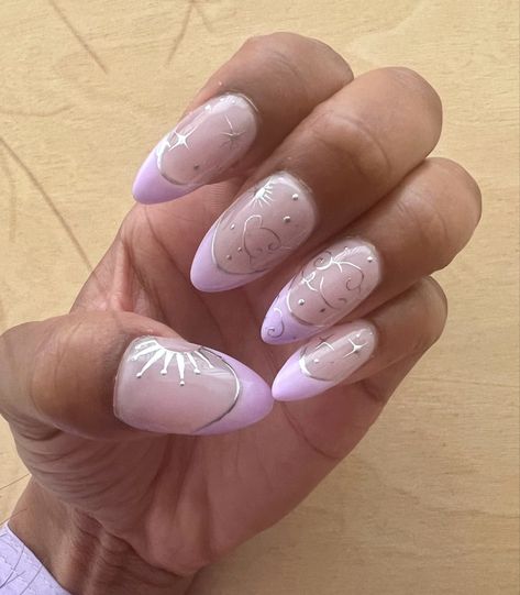 Nail Art Lavender, Lavender French Tips, Lavender Nail Art, Celestial Nail Art, Nail Inspired, Shellac Nail Designs, Nail Art French, Lavender Nails, Quince Ideas