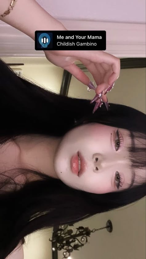 Kitsune Choi, Ulzzang Makeup, Ethereal Makeup, Makeup Tutorial Video, Make Up Inspo, Dark Makeup, Grunge Makeup, It Gets Better, Pose Reference Photo