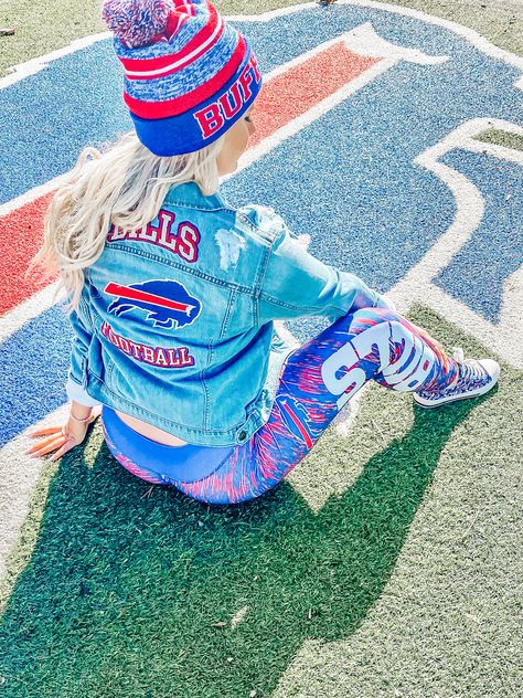 Buffalo Bills Outfit, Buffalo Bills Apparel, Buffalo Bills Stuff, Jean Jacket Diy, Buffalo Bills Gear, Custom Jean Jacket, Diy Denim Jacket, Buffalo Football, Team Jackets