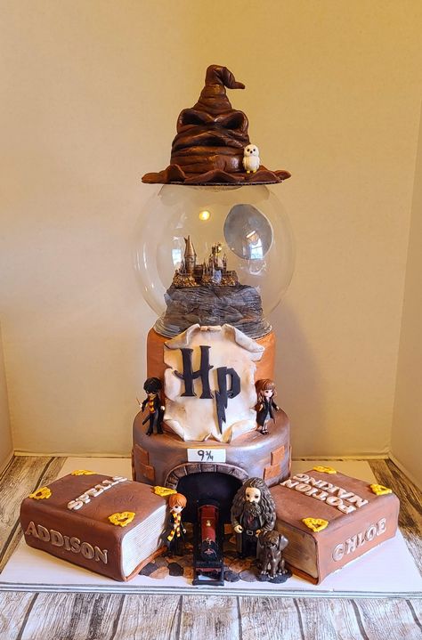 Harry Potter Dort, Harry Potter Cakes Birthday, Hogwarts Cake, Harry Potter Cake Ideas, Harry Potter Cakes, Harry Potter Birthday Cake Ideas, Tort Harry Potter, Harry Potter Theme Cake, Harry Potter Kitchen